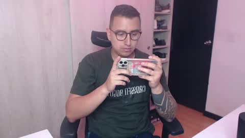 Snapshot of dantevesper chatting on 04/16/26, 02:34 dantevesper online show from 04/16/26, 02:34