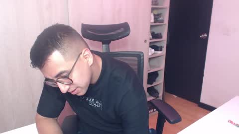 Snapshot of dantevesper chatting on 04/17/26, 02:25 dantevesper online show from 04/17/26, 02:25