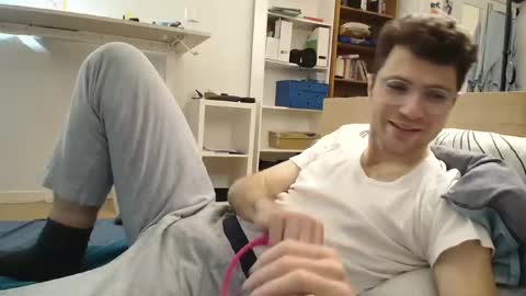 Daniel online show from 01/06/25, 03:40