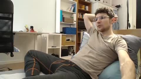 Daniel online show from 02/09/25, 02:18