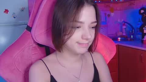 Snapshot of danuta_daisy chatting on 08/03/26, 07:39 PamNot a naked lady please be polite and then well get along online show from 08/03/26, 07:39