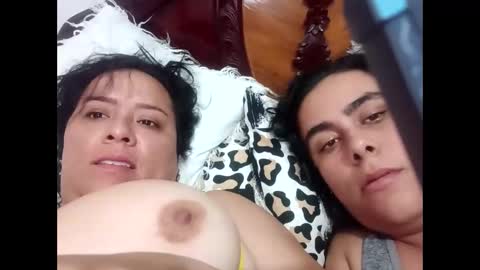 Snapshot of dany_alexa chatting on 01/01/25, 01:47 Dany And Alexa online show from 01/01/25, 01:47