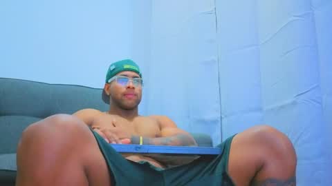Snapshot of dany_dryy chatting on 03/24/26, 02:49 Dany online show from 03/24/26, 02:49