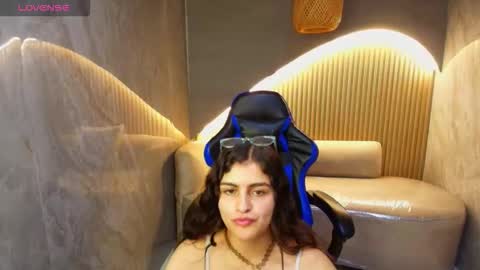 Dany online show from 10/20/25, 01:00