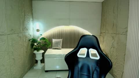 Dany online show from 04/07/26, 02:28