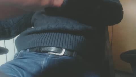 Snapshot of danyblueyes71 chatting on 12/17/25, 05:08 Dany online show from 12/17/25, 05:08