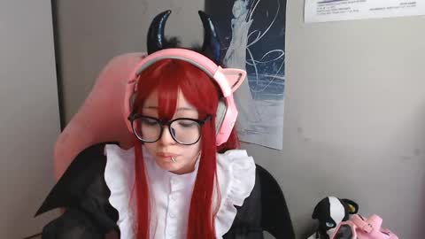 danyelleeyermann online show from 05/07/26, 12:54