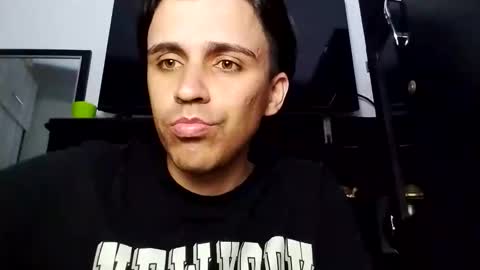 Snapshot of danylano chatting on 10/12/25, 07:29 Daniel online show from 10/12/25, 07:29