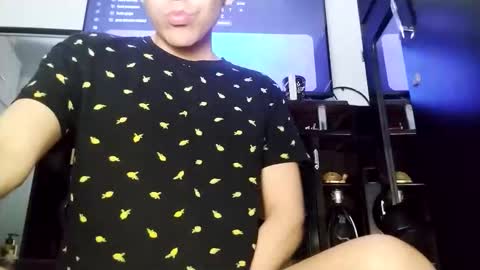 Snapshot of danylano chatting on 10/26/25, 06:19 Daniel online show from 10/26/25, 06:19