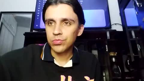 Snapshot of danylano chatting on 11/16/25, 07:25 Daniel online show from 11/16/25, 07:25