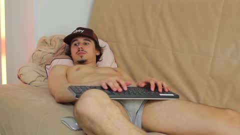 Snapshot of danyx__ chatting on 05/05/26, 10:01 Dany online show from 05/05/26, 10:01