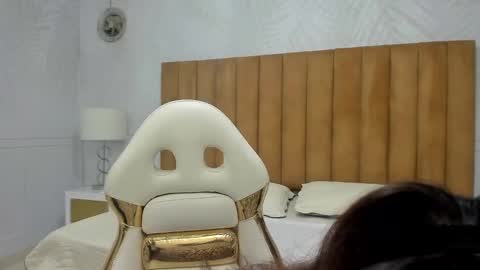 Snapshot of daphne81_ chatting on 01/21/25, 02:22 Daphne online show from 01/21/25, 02:22