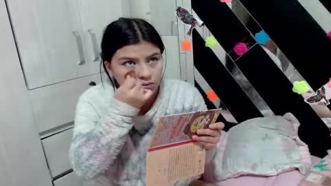 daphne877046 online show from 10/25/25, 06:46