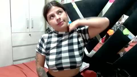 daphne877046 online show from 05/27/26, 01:02