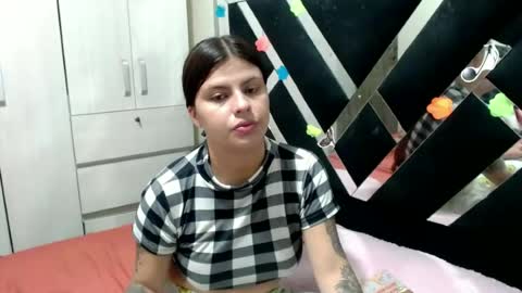 Snapshot of daphne877046 chatting on 06/14/26, 01:36 daphne877046 online show from 06/14/26, 01:36