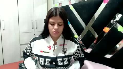 Snapshot of daphne877046 chatting on 06/23/26, 12:19 daphne877046 online show from 06/23/26, 12:19