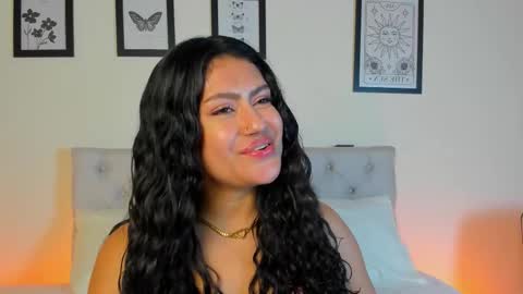 Antonella Mora online show from 12/02/25, 01:05