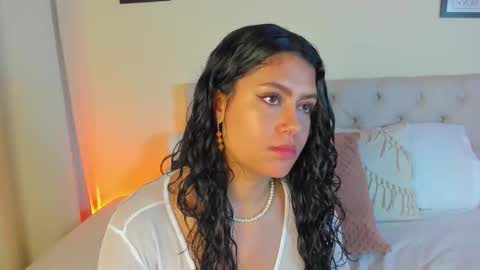 Snapshot of daphne_24 chatting on 02/25/26, 01:10 Antonella Mora online show from 02/25/26, 01:10