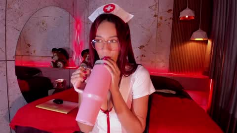 Daphne online show from 02/03/25, 02:45