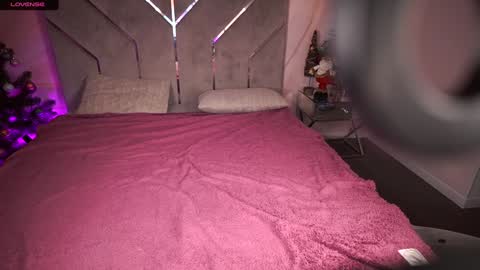 Agatha  online show from 12/28/24, 08:58