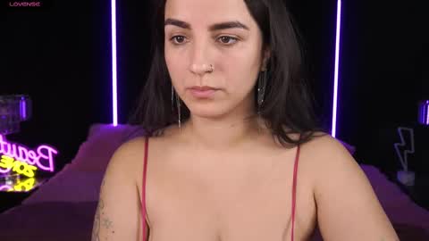 Agatha  online show from 02/10/25, 01:55