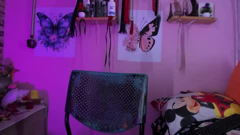 daphneandrade online show from 02/09/25, 01:14