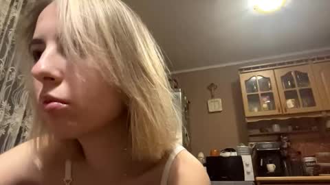 Snapshot of daphnefranca chatting on 03/27/26, 08:30 Monika online show from 03/27/26, 08:30