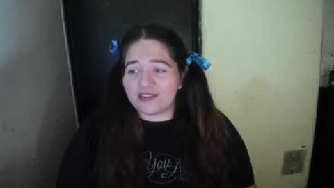 Snapshot of daphnegirlsexxy chatting on 03/13/26, 03:35 daphnegirlsexxy online show from 03/13/26, 03:35