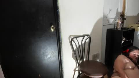 Snapshot of daphnegirlsexxy chatting on 04/01/26, 03:29 daphnegirlsexxy online show from 04/01/26, 03:29