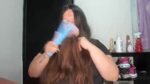 Snapshot of daphnegirlsexxy chatting on 04/11/26, 04:39 daphnegirlsexxy online show from 04/11/26, 04:39