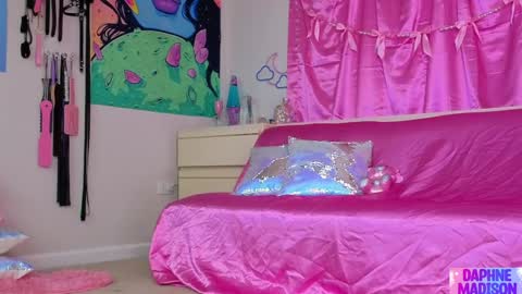 Snapshot of daphnemadison chatting on 03/03/26, 08:48 Daphne Madison online show from 03/03/26, 08:48