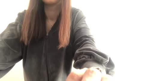 Snapshot of daphnesterlace chatting on 03/07/26, 10:01 Emilia online show from 03/07/26, 10:01