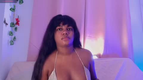 Snapshot of daphnewalker__ chatting on 06/29/26, 10:59 Daphne online show from 06/29/26, 10:59