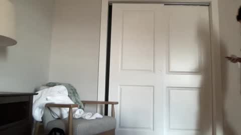 TheePlace online show from 02/09/25, 03:12