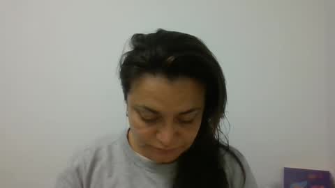 dapnne online show from 03/05/25, 02:01