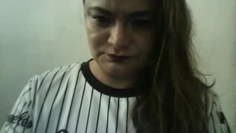 Snapshot of dapnne24 chatting on 04/13/26, 02:33 dapnne online show from 04/13/26, 02:33