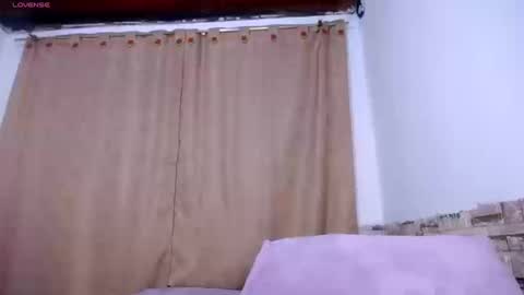 Snapshot of darasweet20 chatting on 03/19/26, 01:53 DARA online show from 03/19/26, 01:53