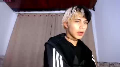 Snapshot of darasweet20 chatting on 03/20/26, 11:09 DARA online show from 03/20/26, 11:09