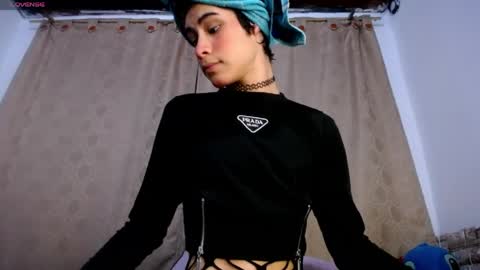 Snapshot of darasweet20 chatting on 04/16/26, 12:00 DARA online show from 04/16/26, 12:00