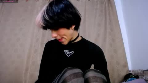 Snapshot of darasweet20 chatting on 04/21/26, 02:04 DARA online show from 04/21/26, 02:04