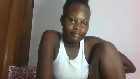 ESTHER online show from 03/10/26, 05:01