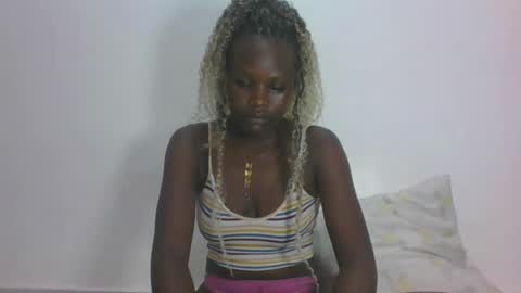 ESTHER online show from 07/08/26, 11:48
