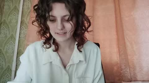 Snapshot of darcihauck chatting on 04/12/26, 02:11 Rina online show from 04/12/26, 02:11