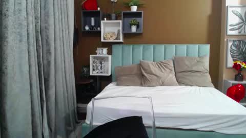 DarcyeJane online show from 02/15/26, 01:09