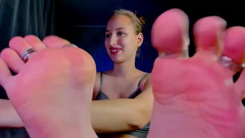 Darcy Siren online show from 11/11/25, 11:54