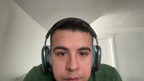 Snapshot of darekfavor12 chatting on 03/19/26, 05:50 darekfavor12 online show from 03/19/26, 05:50