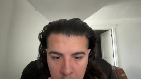 Snapshot of darekfavor12 chatting on 04/22/26, 07:04 darekfavor12 online show from 04/22/26, 07:04