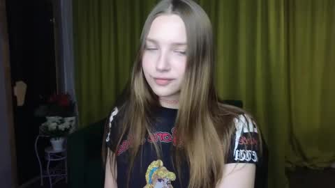 Snapshot of dariaangels chatting on 04/07/26, 11:43 dariaangels online show from 04/07/26, 11:43