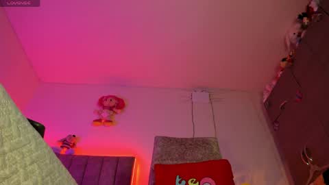 Snapshot of dariana_hot chatting on 04/14/26, 03:18 dariana_hot online show from 04/14/26, 03:18