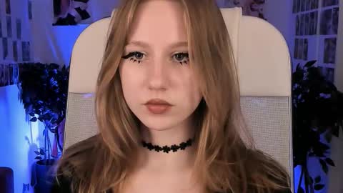 Snapshot of dariatate chatting on 09/11/25, 11:54 Daria Tate online show from 09/11/25, 11:54